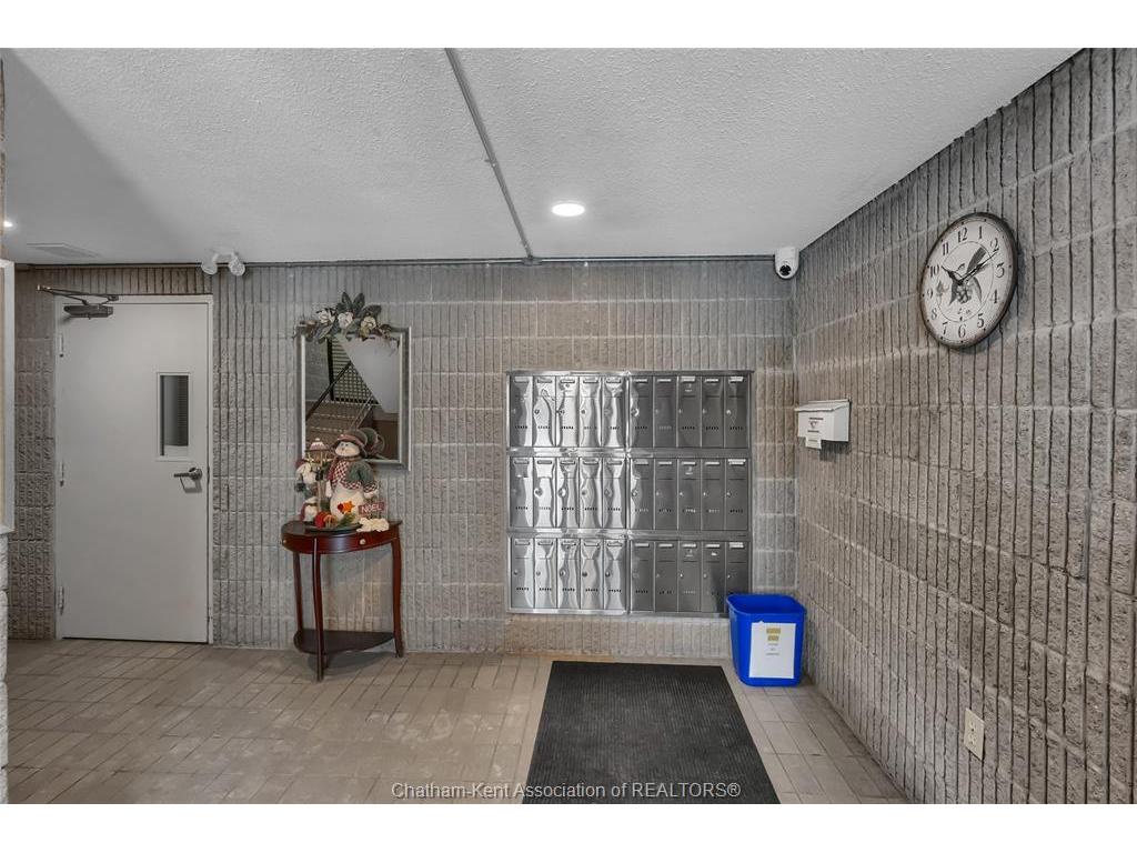 









975


Grand

Avenue West, 304,
Chatham,




ON
N7L 4Z6

