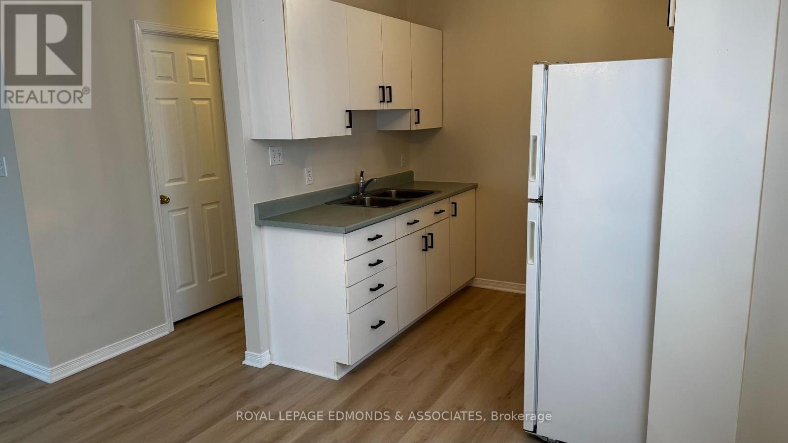 












441 MACKAY STREET

,
Pembroke,




Ontario
K8A1E3

