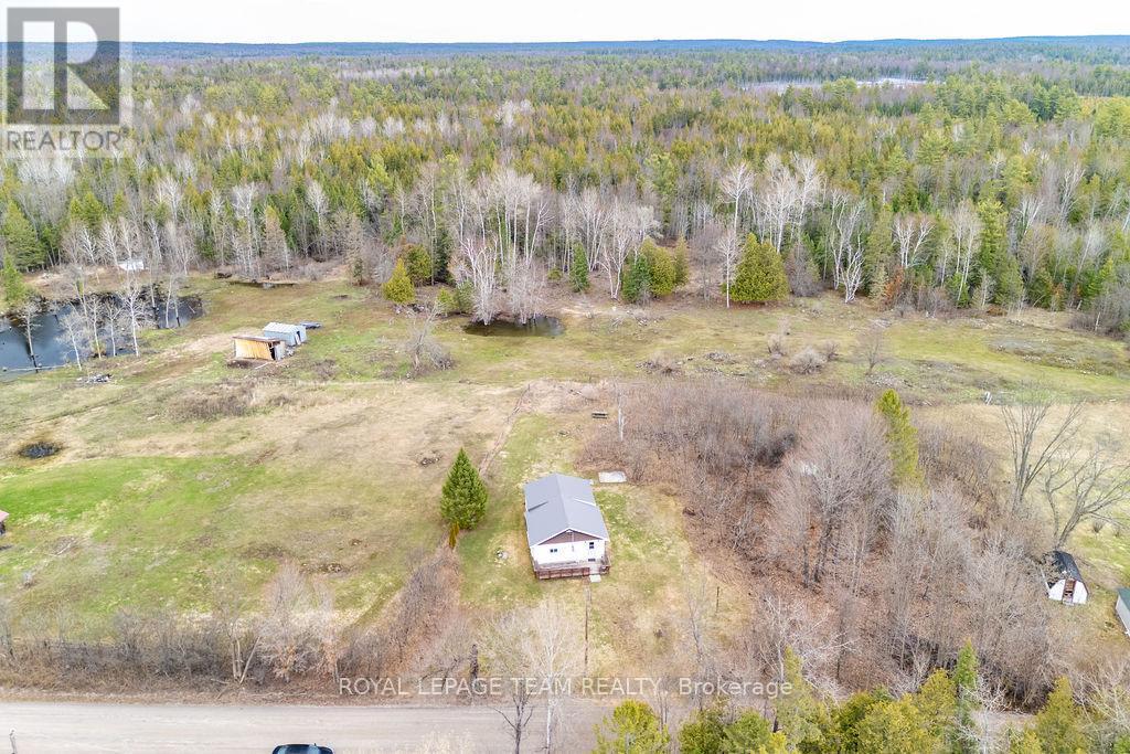 












5242 MURPHY ROAD

,
Greater Madawaska,




Ontario
K0J1H0

