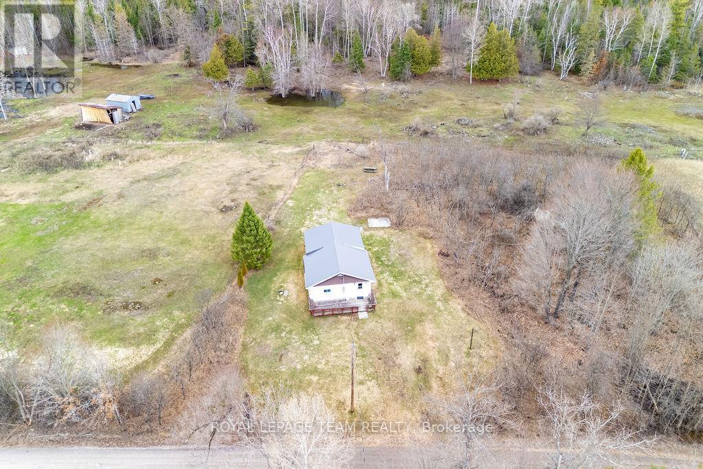 












5242 MURPHY ROAD

,
Greater Madawaska,




Ontario
K0J1H0


