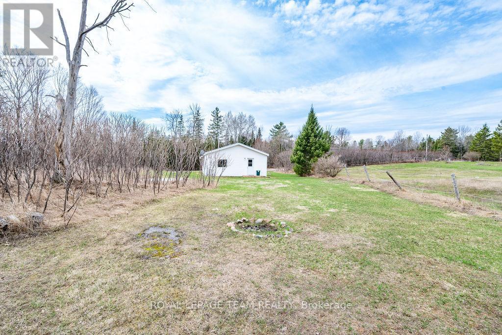 












5242 MURPHY ROAD

,
Greater Madawaska,




Ontario
K0J1H0

