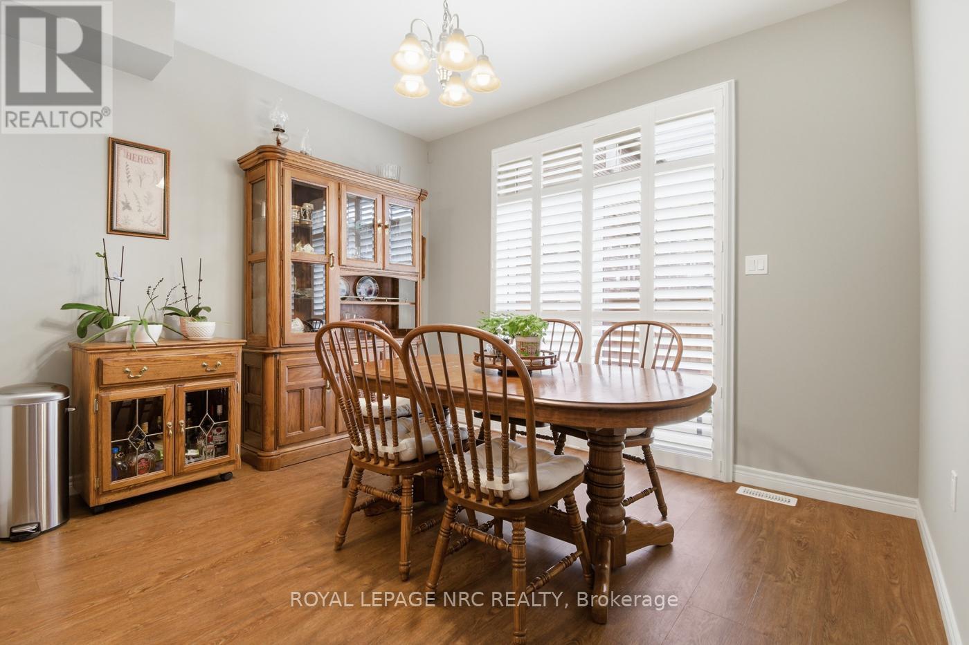 












633 WINSTON ROAD

,
Grimsby (Grimsby Beach),




Ontario
L3M0H4

