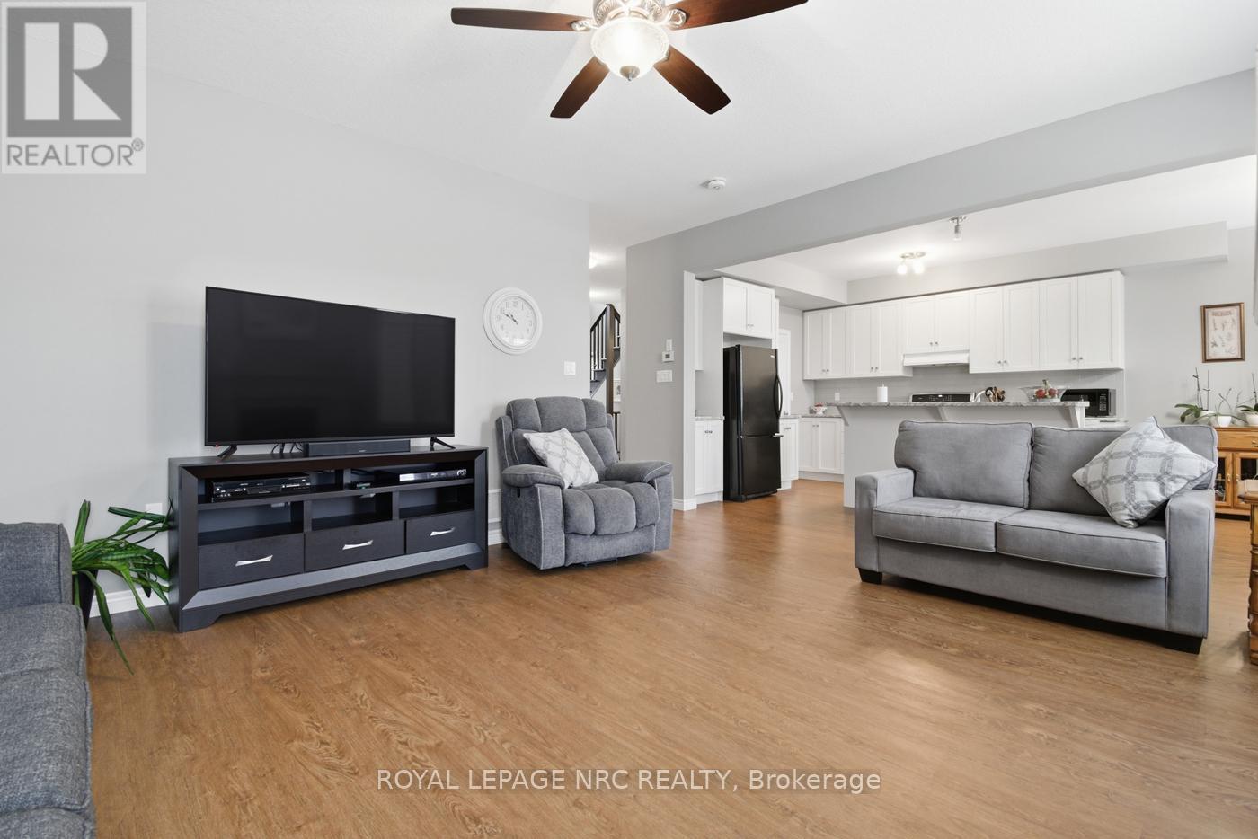 












633 WINSTON ROAD

,
Grimsby (Grimsby Beach),




Ontario
L3M0H4

