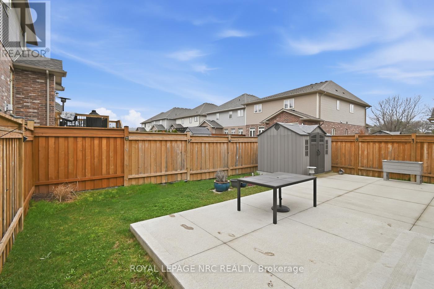 












633 WINSTON ROAD

,
Grimsby (Grimsby Beach),




Ontario
L3M0H4

