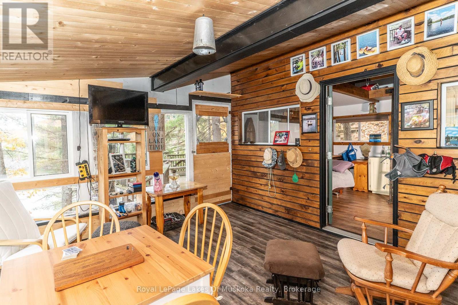 












1 - 1060 SKELETON LAKE 3 ROAD

,
Muskoka Lakes (Watt),




Ontario
P0B1M0

