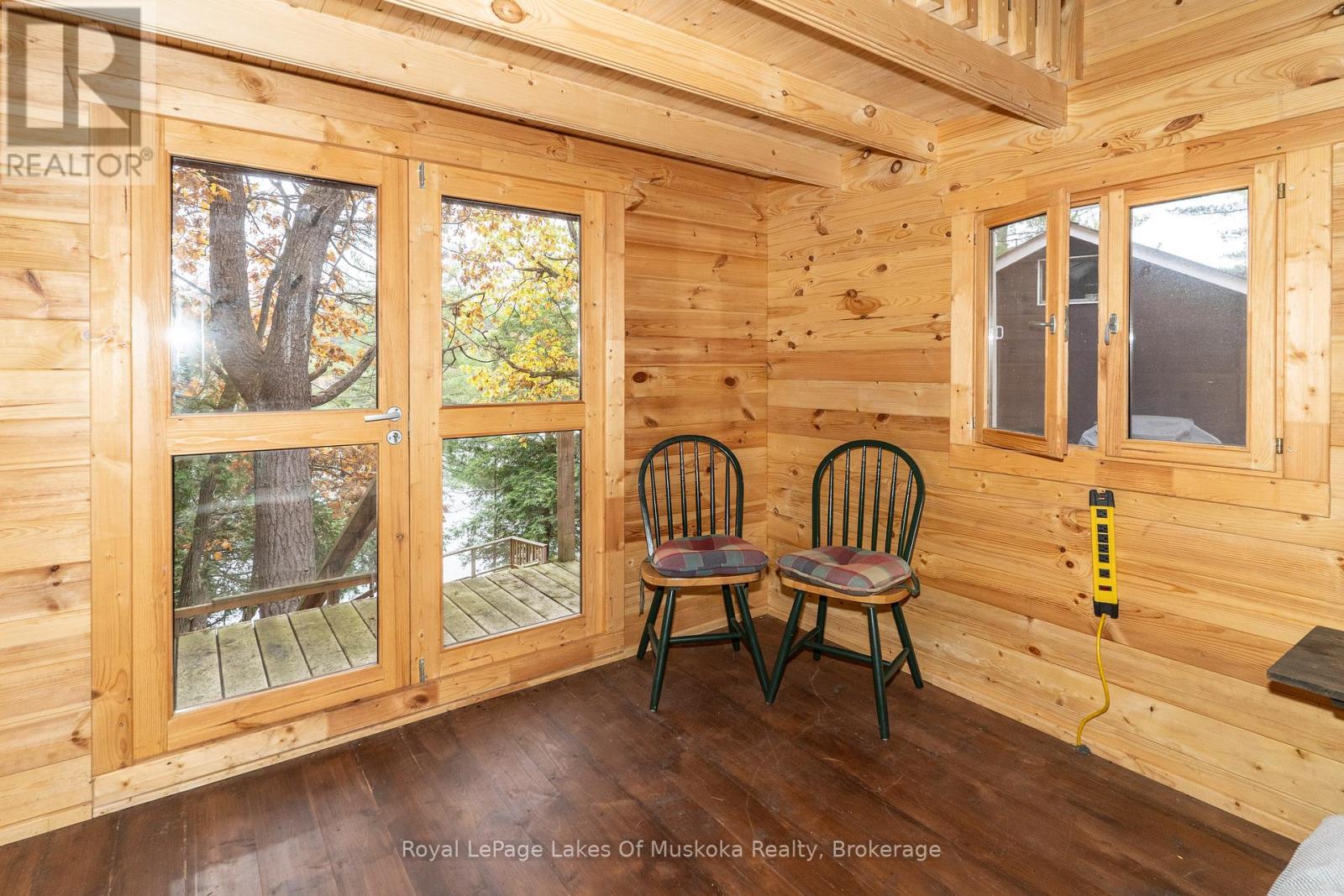 












1 - 1060 SKELETON LAKE 3 ROAD

,
Muskoka Lakes (Watt),




Ontario
P0B1M0

