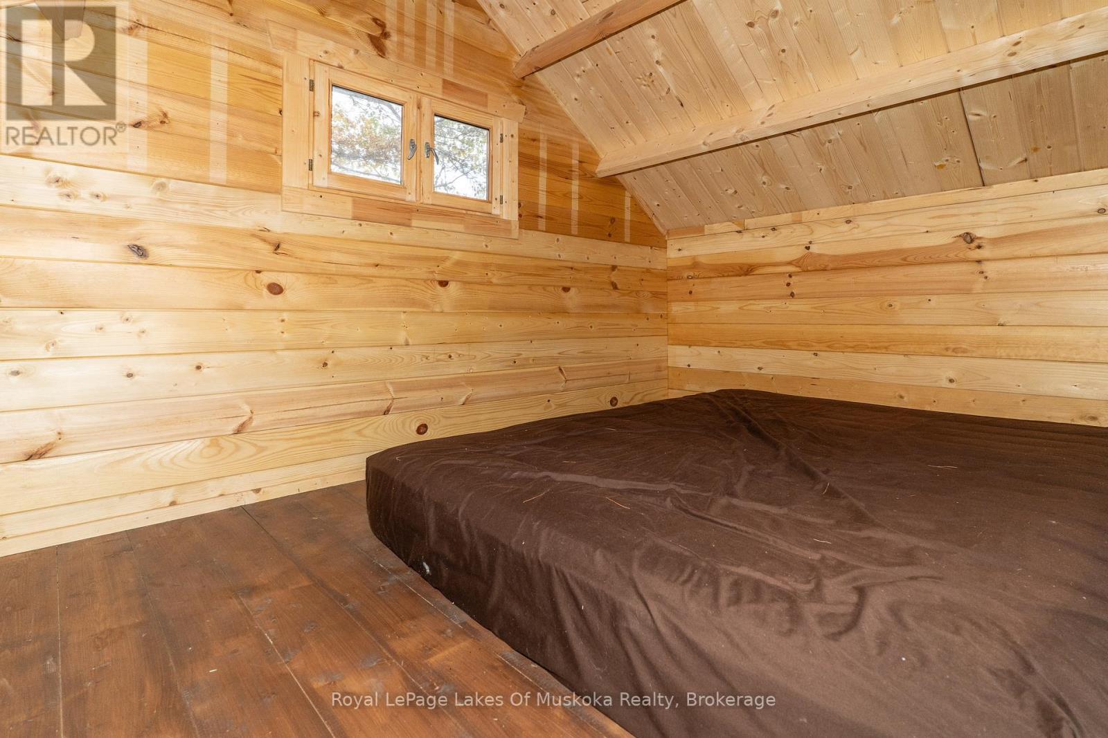 












1 - 1060 SKELETON LAKE 3 ROAD

,
Muskoka Lakes (Watt),




Ontario
P0B1M0

