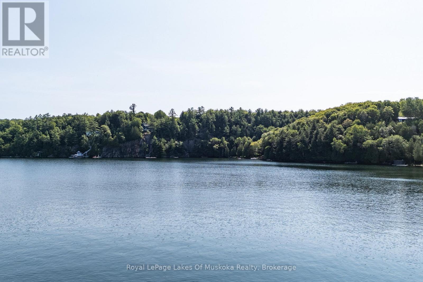 












1 - 1060 SKELETON LAKE 3 ROAD

,
Muskoka Lakes (Watt),




Ontario
P0B1M0

