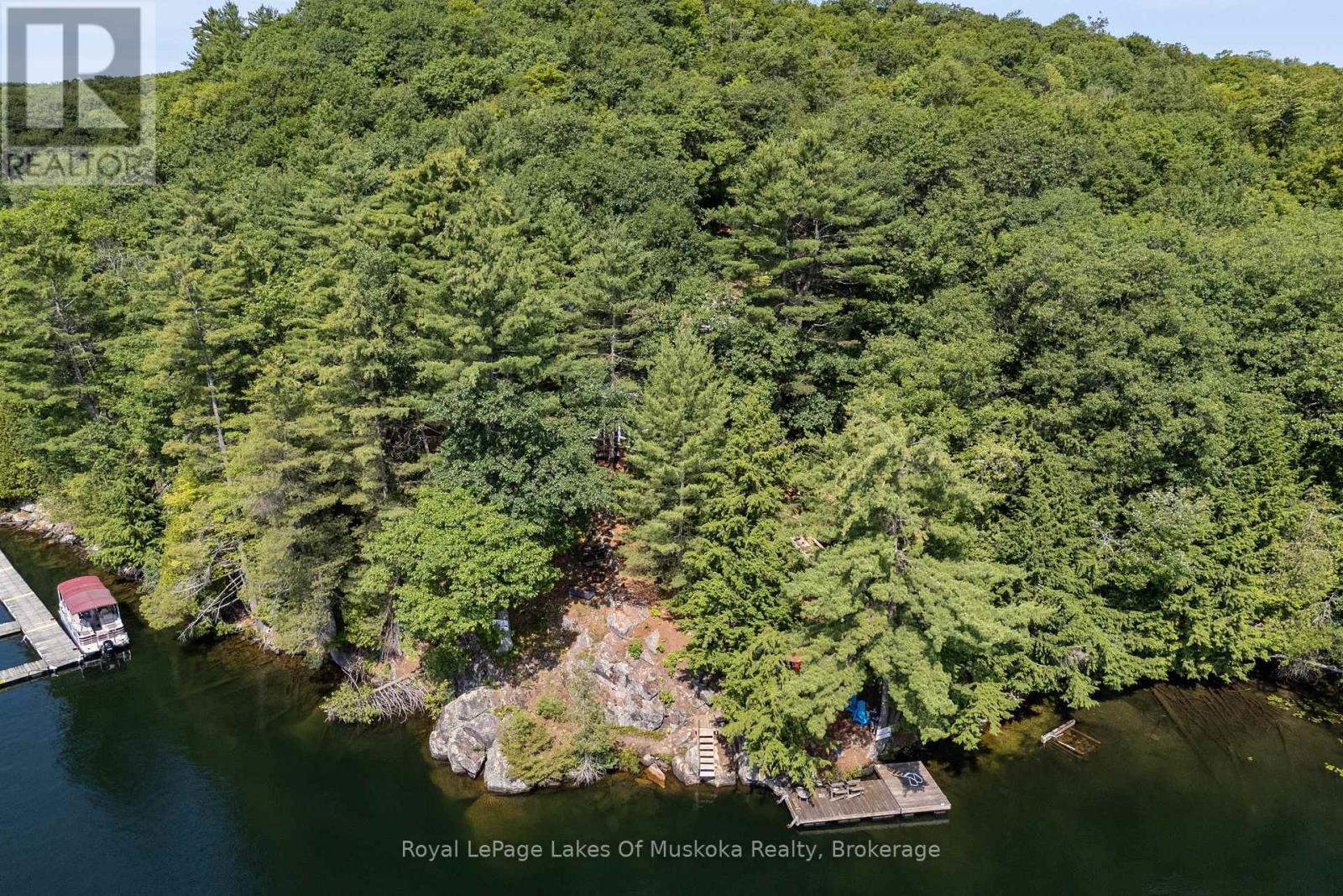 












1 - 1060 SKELETON LAKE 3 ROAD

,
Muskoka Lakes (Watt),




Ontario
P0B1M0

