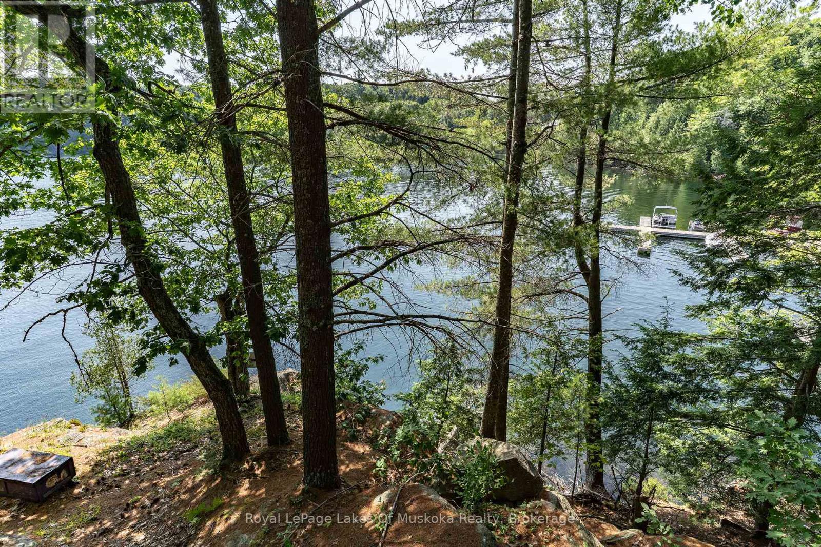 












1 - 1060 SKELETON LAKE 3 ROAD

,
Muskoka Lakes (Watt),




Ontario
P0B1M0

