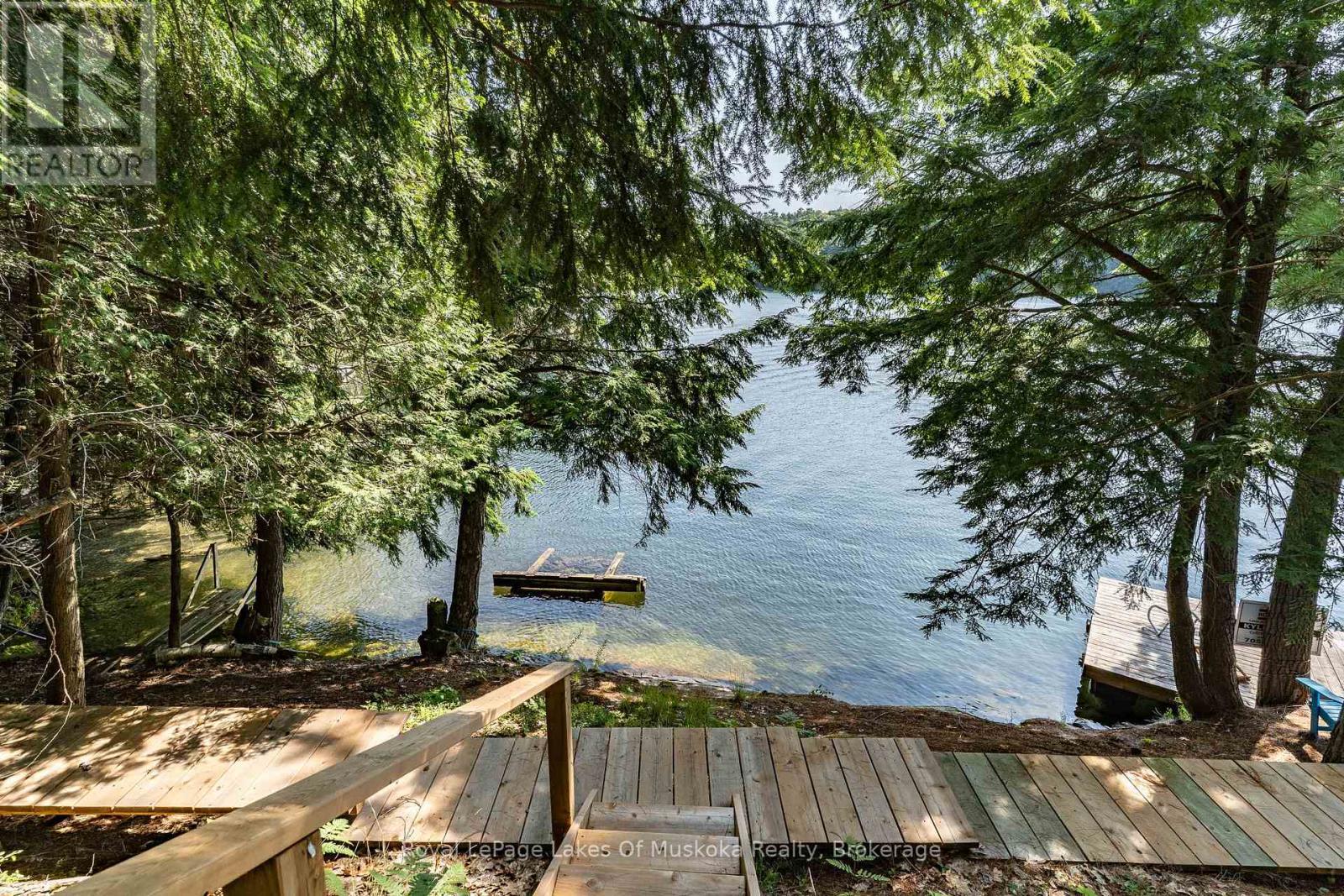 












1 - 1060 SKELETON LAKE 3 ROAD

,
Muskoka Lakes (Watt),




Ontario
P0B1M0

