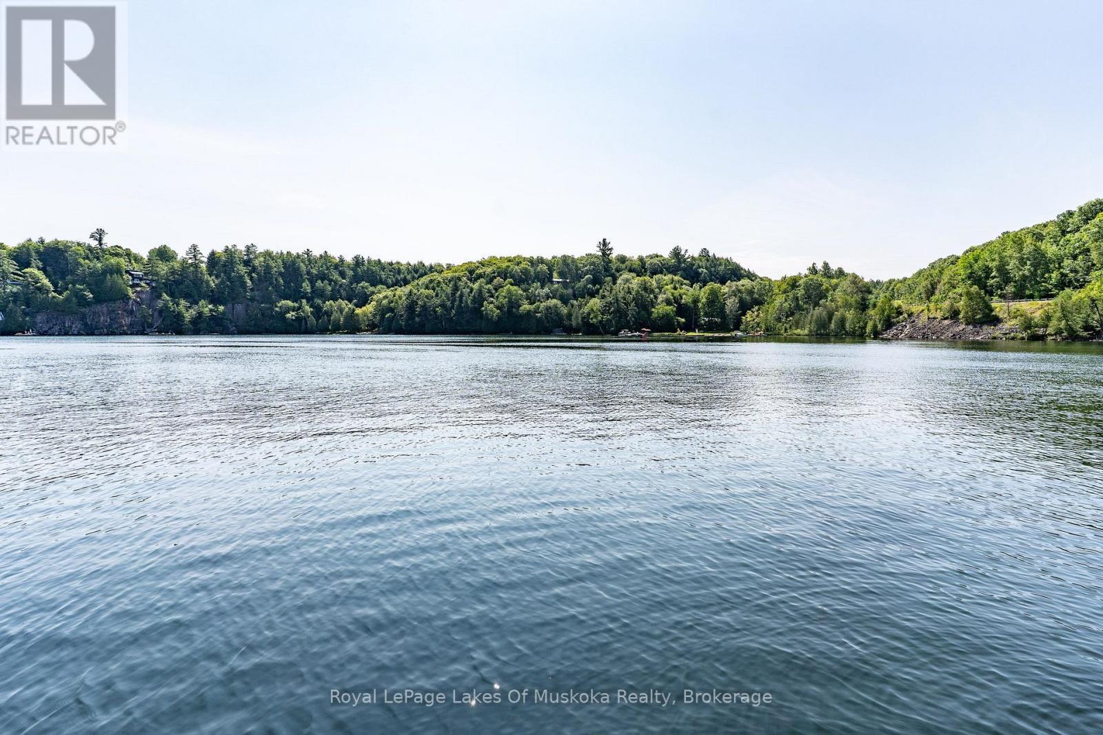 












1 - 1060 SKELETON LAKE 3 ROAD

,
Muskoka Lakes (Watt),




Ontario
P0B1M0

