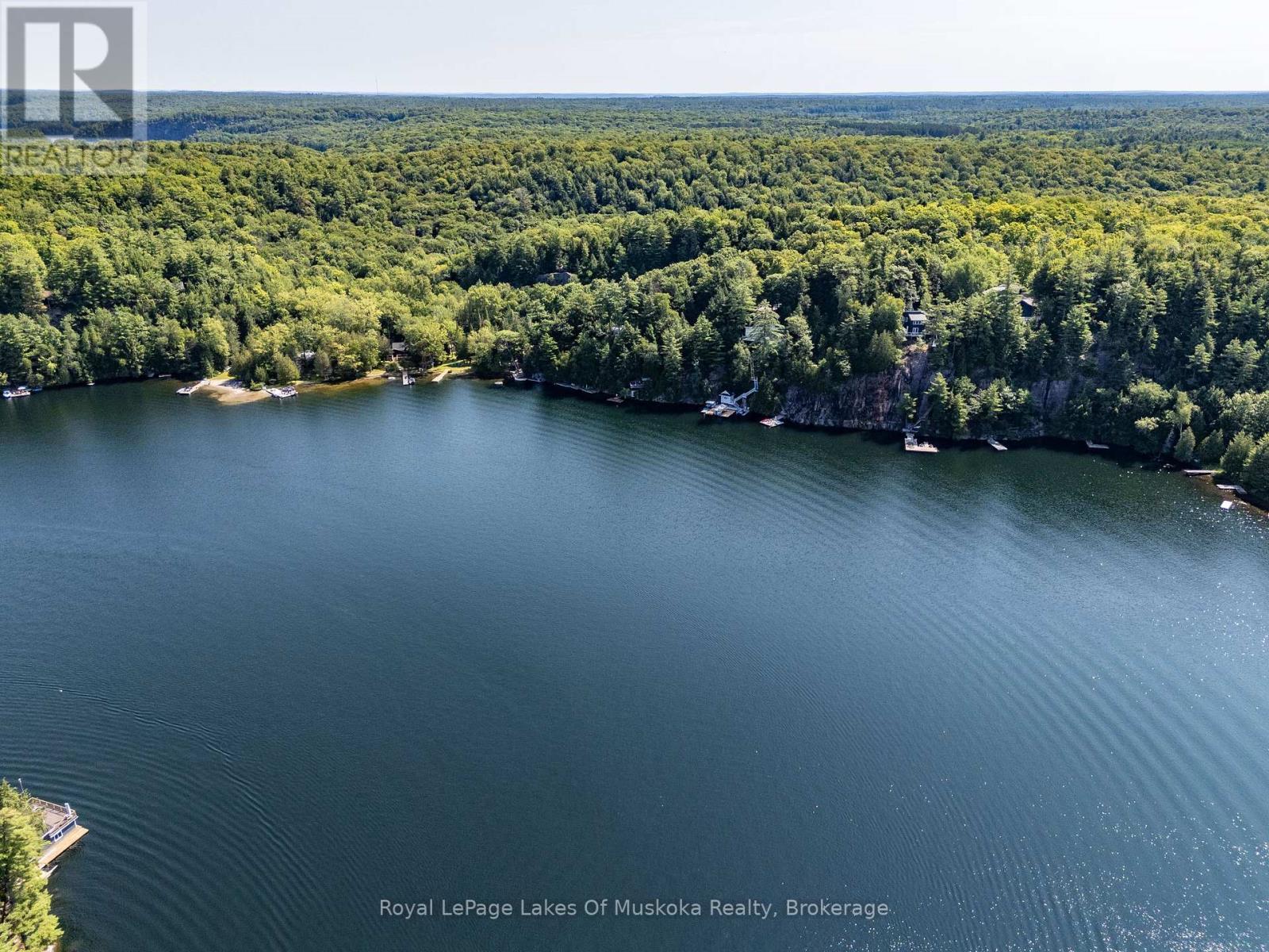 












1 - 1060 SKELETON LAKE 3 ROAD

,
Muskoka Lakes (Watt),




Ontario
P0B1M0

