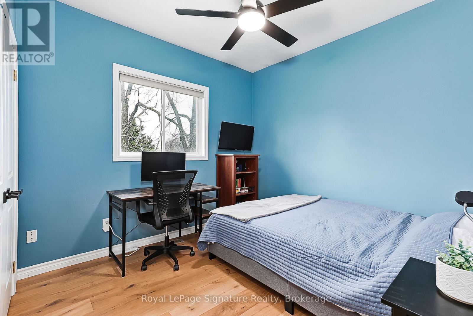 












7 GRACE AVENUE

,
Meaford,




Ontario
N4L1E7

