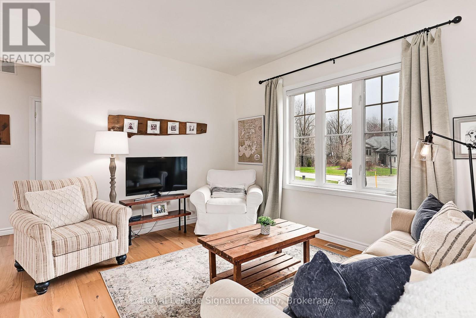 












7 GRACE AVENUE

,
Meaford,




Ontario
N4L1E7

