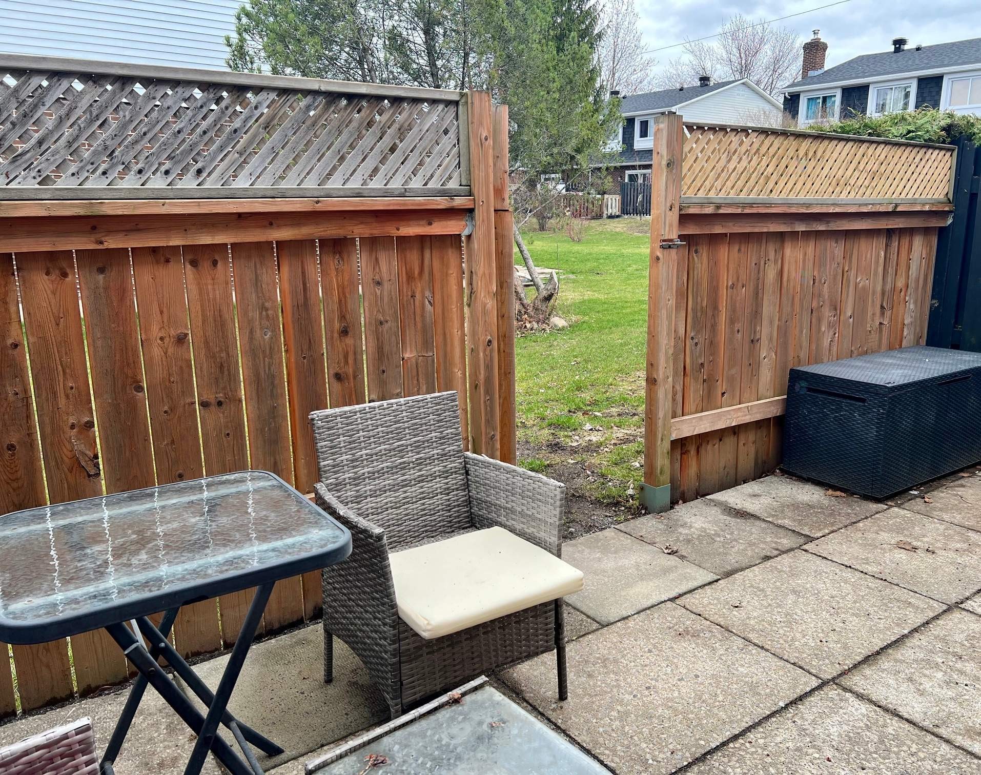 









4596Z


Rue Lake

,
Dollard-des-Ormeaux,




QC
H9G1G8

