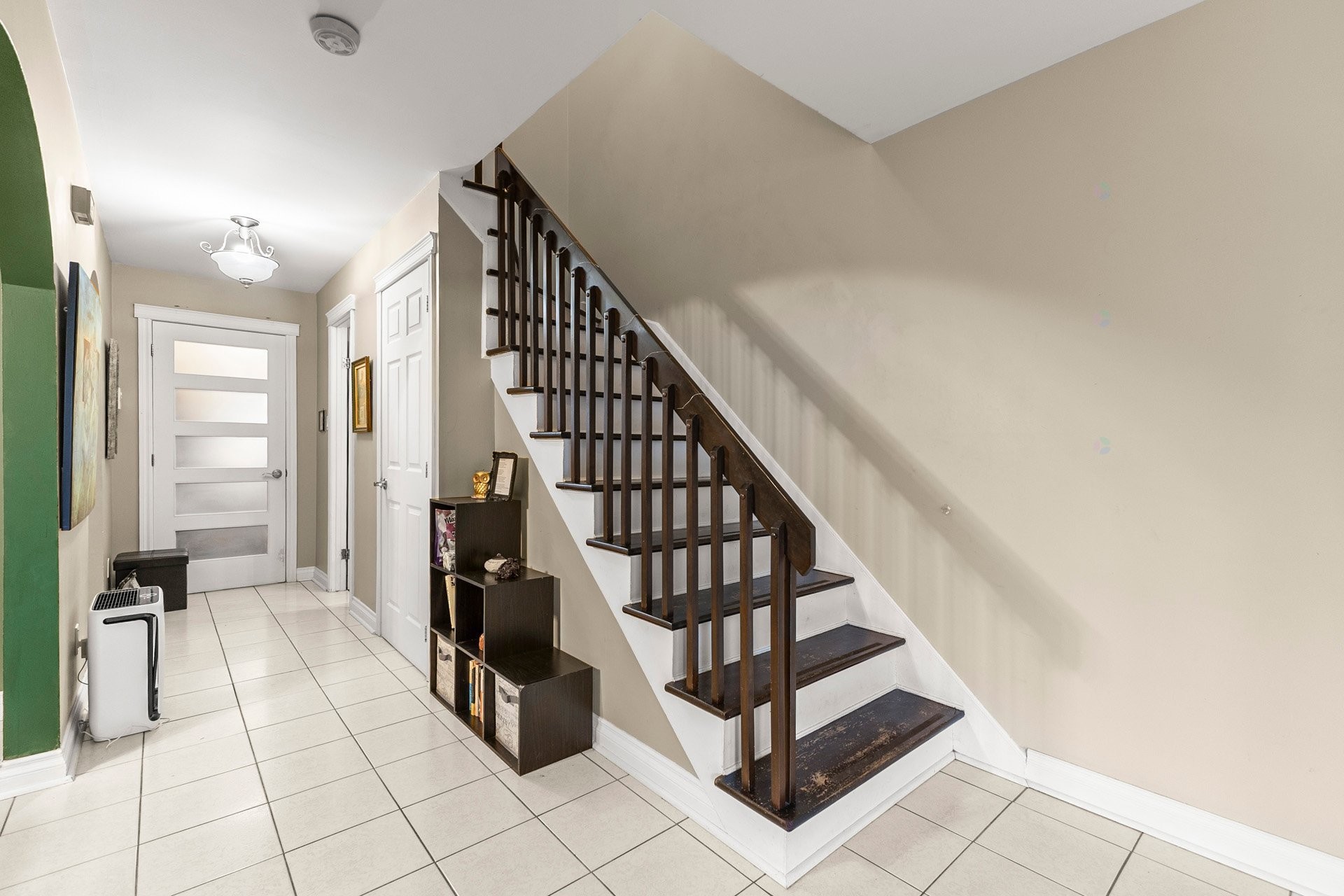 









4596Z


Rue Lake

,
Dollard-des-Ormeaux,




QC
H9G1G8

