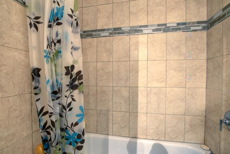 









1055


Rue St-Mathieu

, 241,
Montréal (Ville-Marie),




QC
H3H2S3

