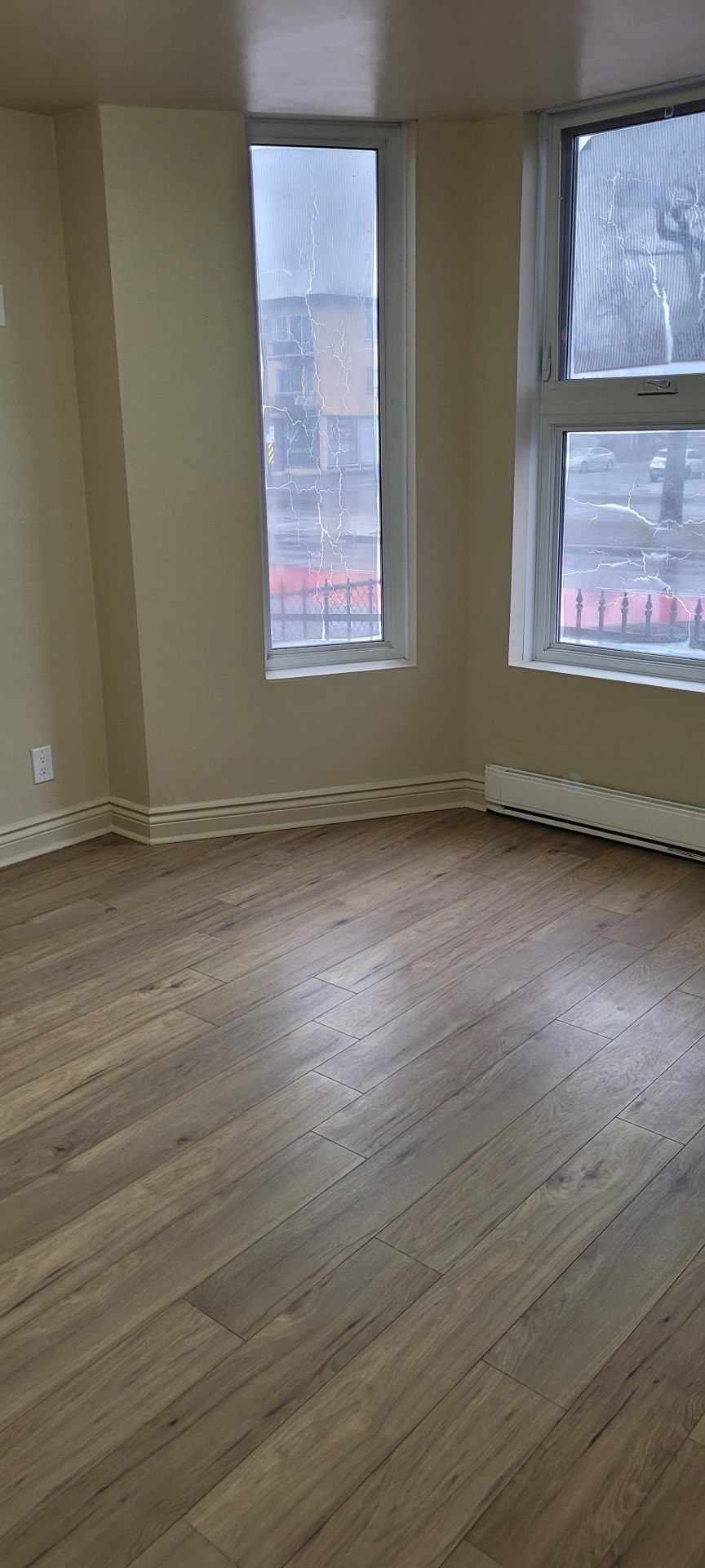 









2570


Boul. Henri-Bourassa E.

,
Montréal (Ahuntsic-Cartierville),




QC
H2B1V5

