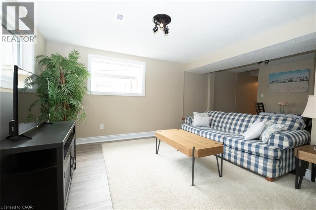 












LOWER-442 WOODS Lane

,
Cambridge,




Ontario
N3H5J4

