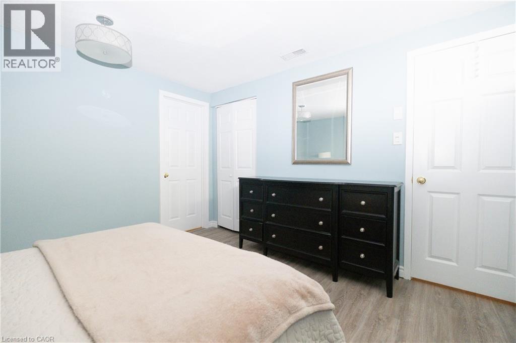 












LOWER-442 WOODS Lane

,
Cambridge,




Ontario
N3H5J4

