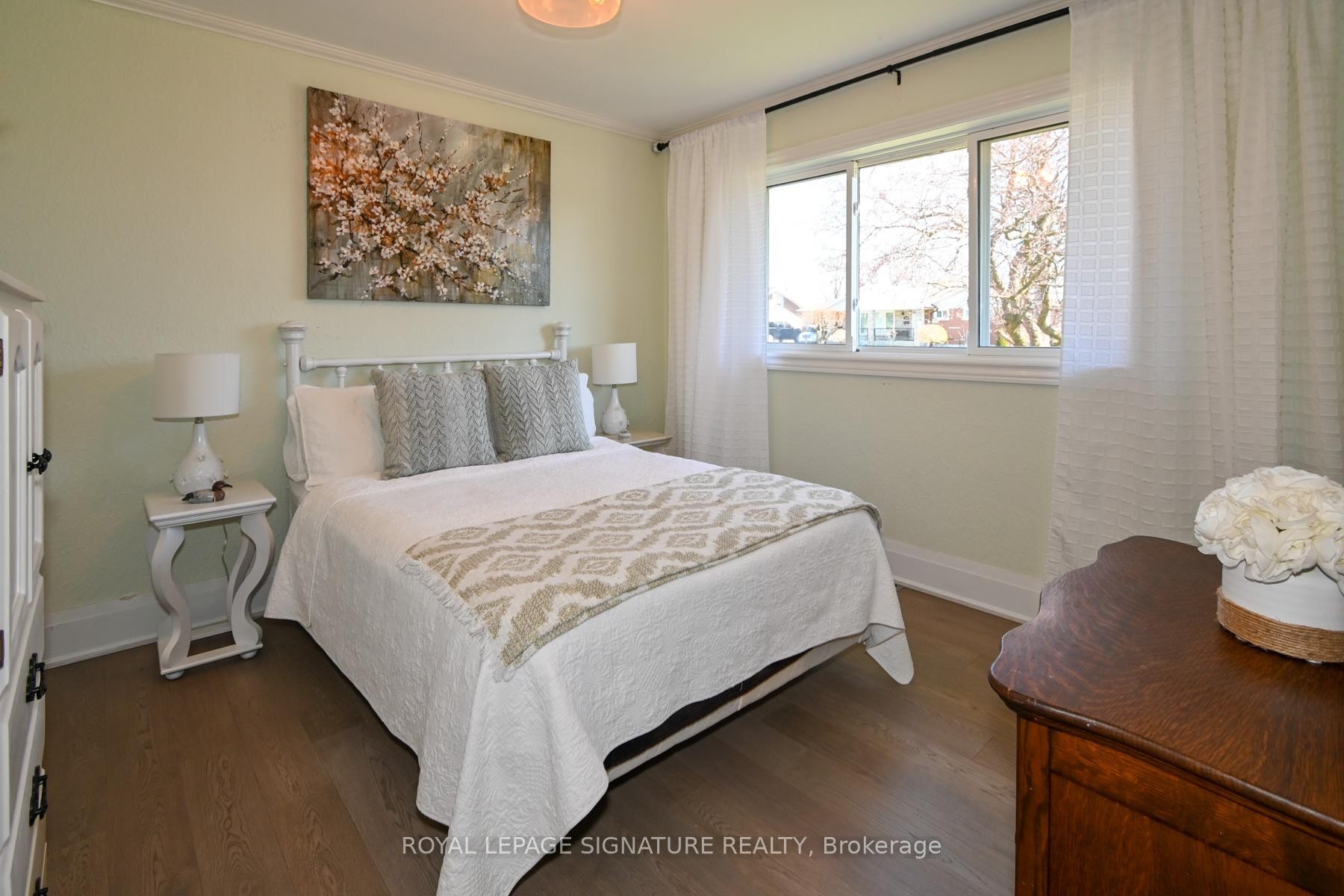 









522


Rosmere

Street,
Oshawa,




ON
L1J 5H6

