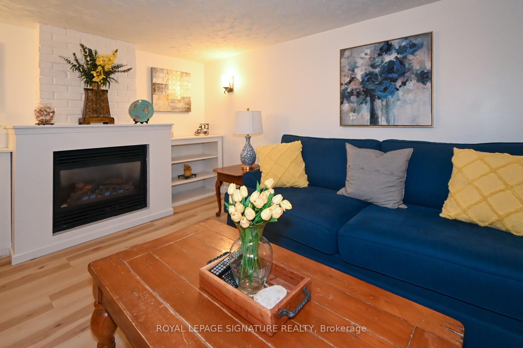 









522


Rosmere

Street,
Oshawa,




ON
L1J 5H6

