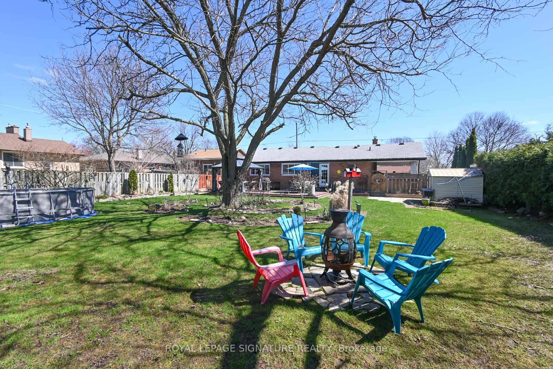 









522


Rosmere

Street,
Oshawa,




ON
L1J 5H6

