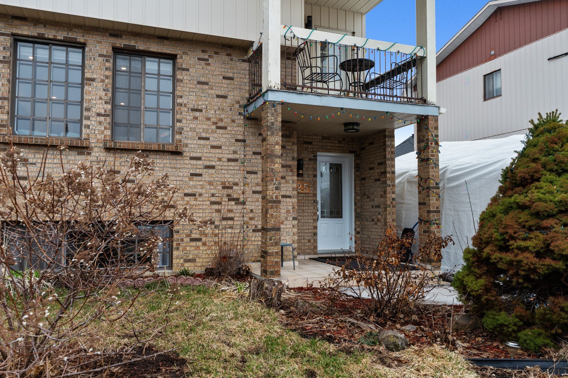 









225


Rue de Montreux

,
Laval (Vimont),




QC
H7K2W1

