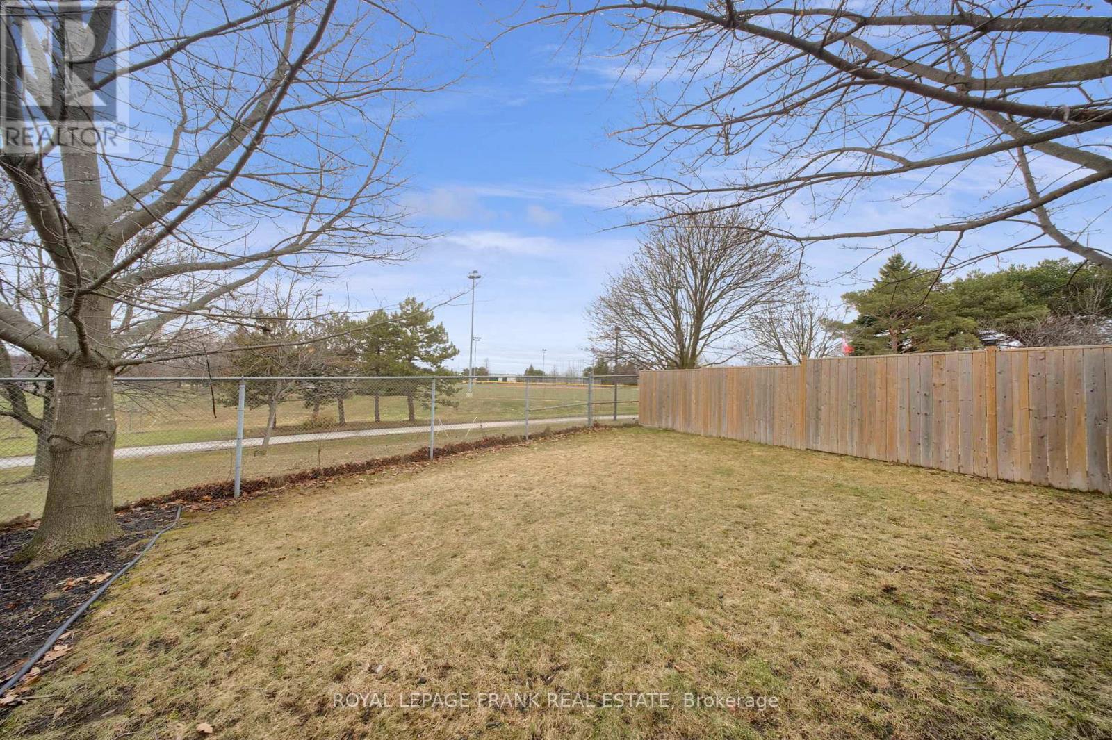 












76 CORNWALL DRIVE

,
Ajax (Central),




Ontario
L1T3E9


