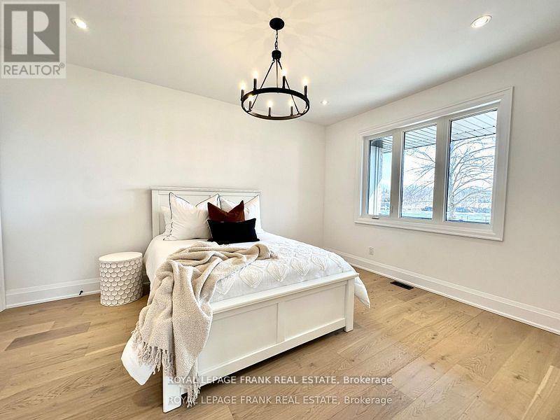 












6 POND STREET

,
Trent Hills (Hastings),




Ontario
K0L1Y0

