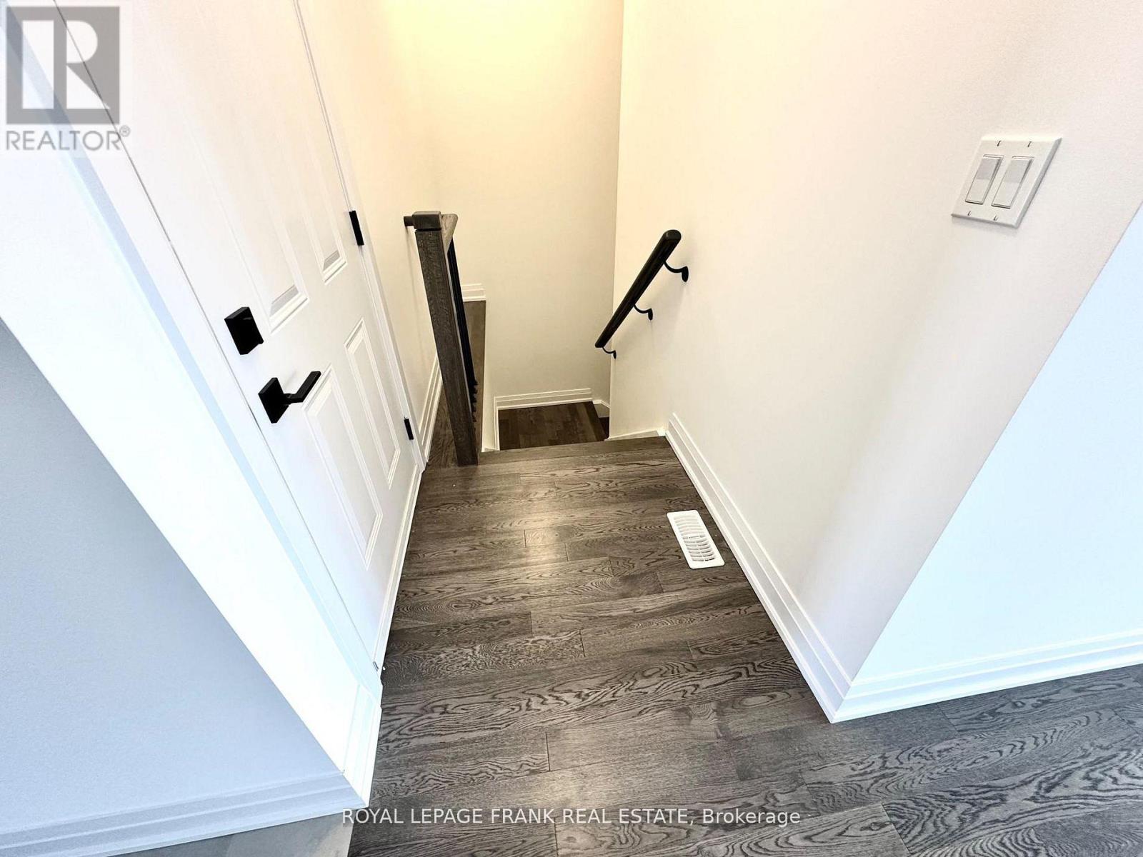 












12 POND STREET

,
Trent Hills (Hastings),




Ontario
K0L1Y0

