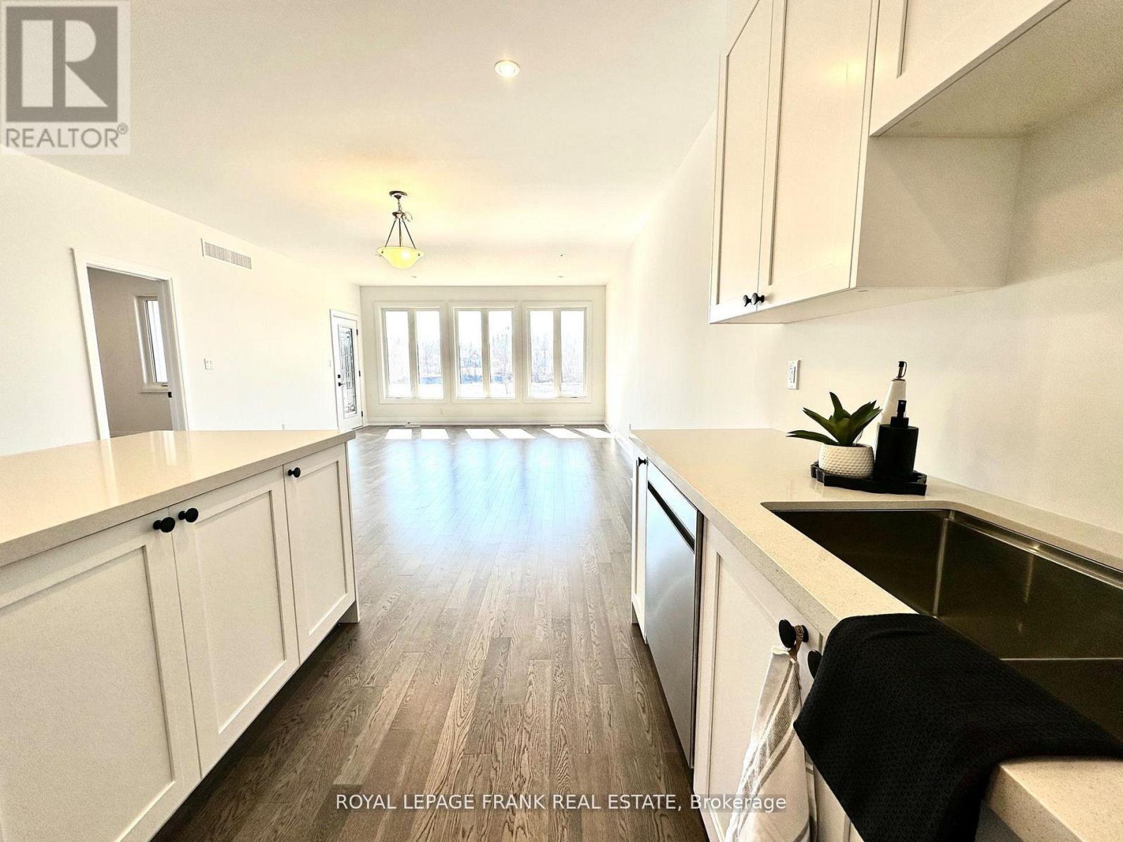 












12 POND STREET

,
Trent Hills (Hastings),




Ontario
K0L1Y0

