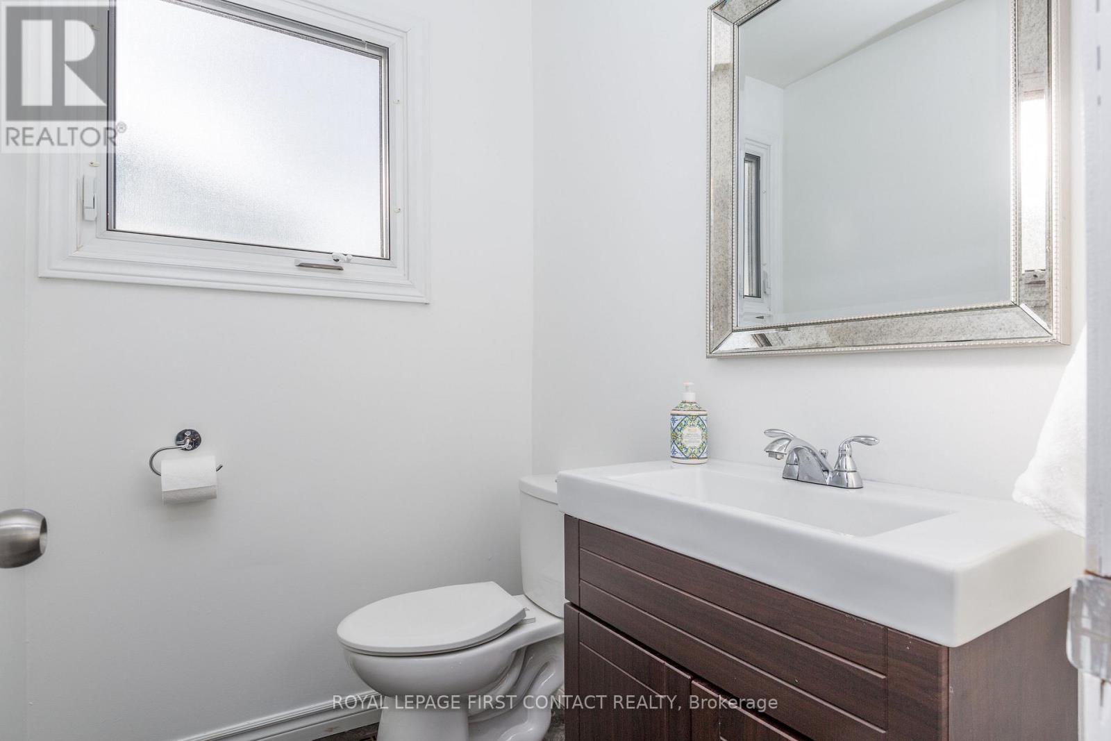 












3 OREN BOULEVARD

,
Barrie,




Ontario
L4N4T3


