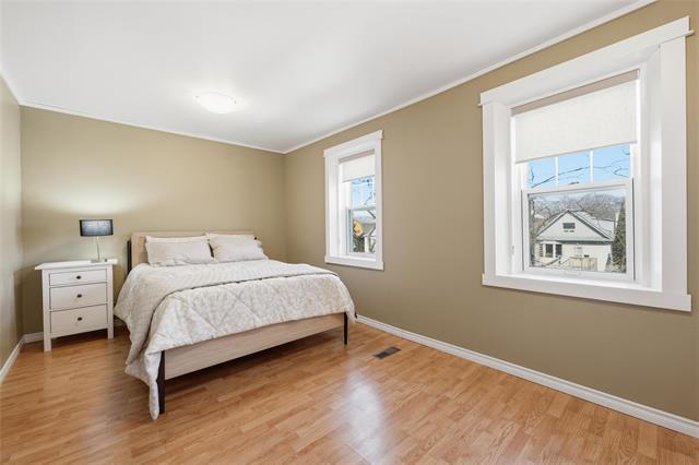 









696


Mulvey

AVE,
Winnipeg,




MB
R3M 1H6

