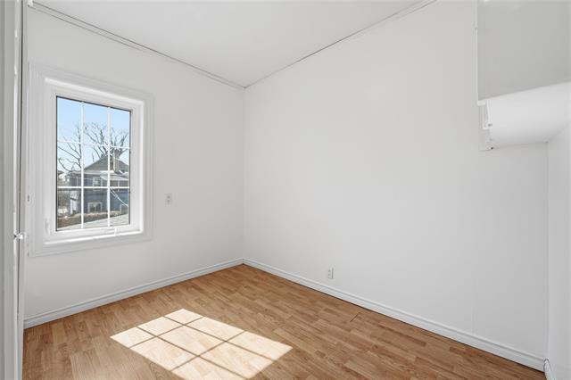 









696


Mulvey

AVE,
Winnipeg,




MB
R3M 1H6

