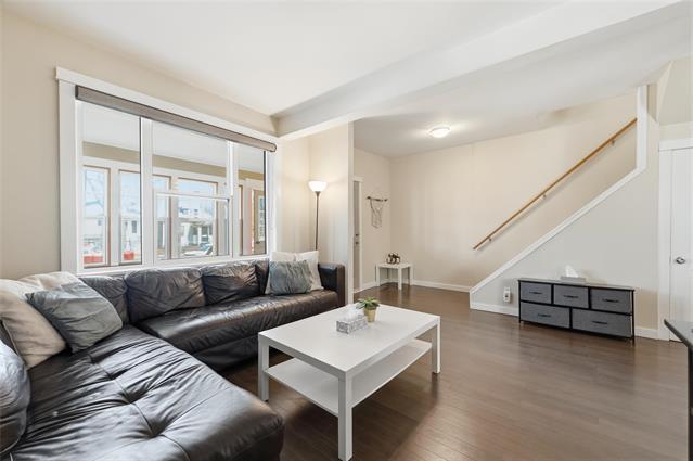 









696


Mulvey

AVE,
Winnipeg,




MB
R3M 1H6

