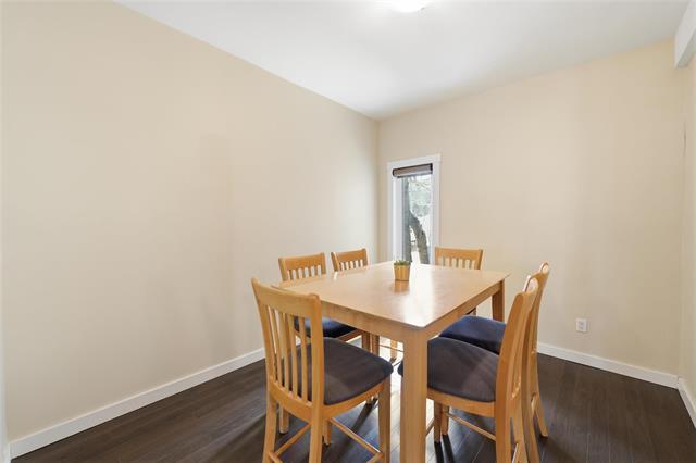 









696


Mulvey

AVE,
Winnipeg,




MB
R3M 1H6

