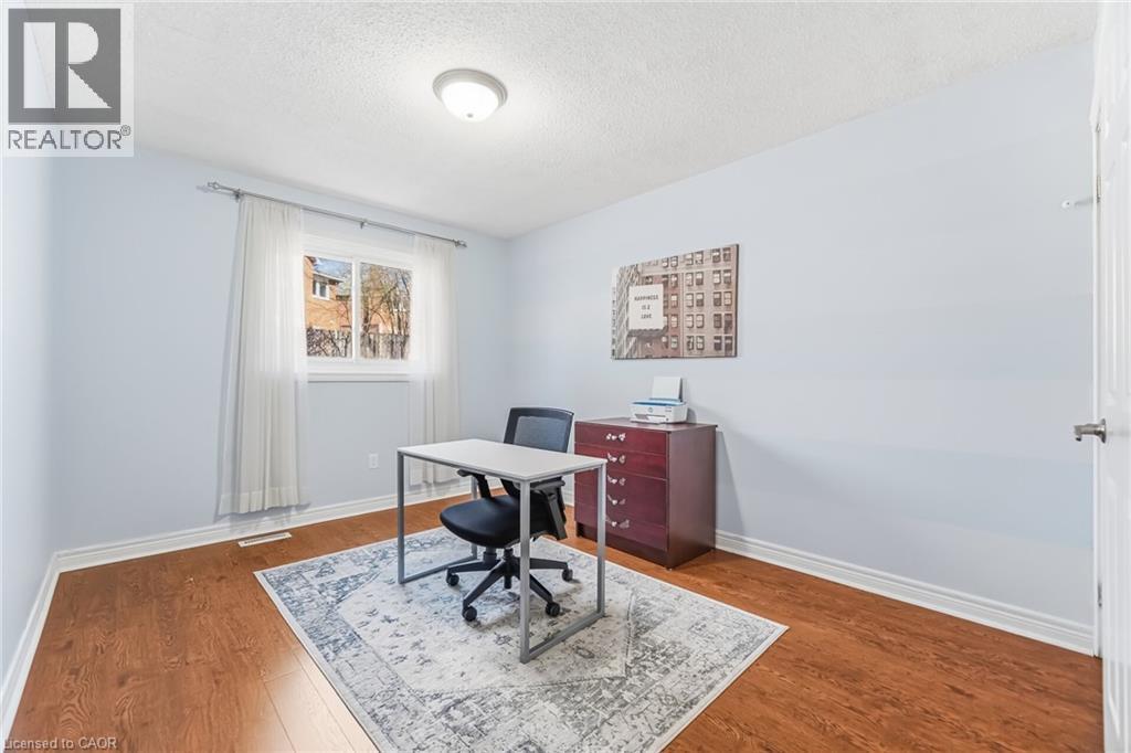 












34 LORRAINE Crescent

,
Brampton,




Ontario
L6S2R7

