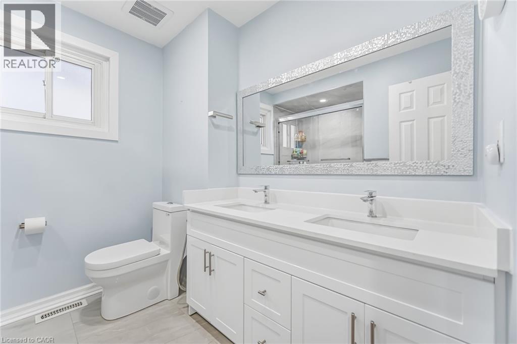 












34 LORRAINE Crescent

,
Brampton,




Ontario
L6S2R7

