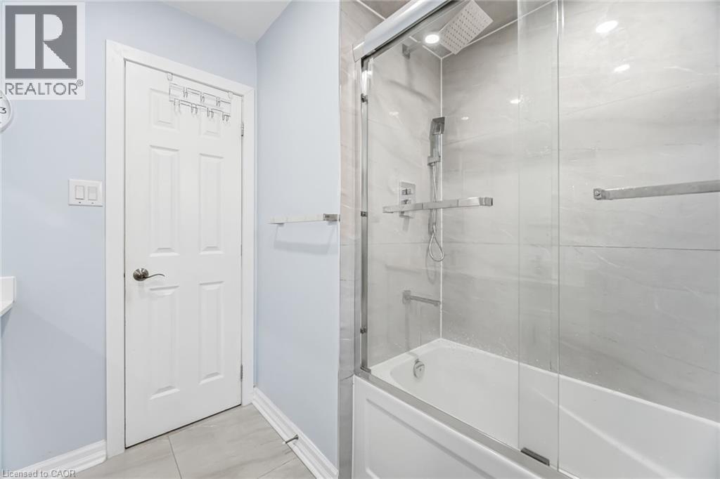 












34 LORRAINE Crescent

,
Brampton,




Ontario
L6S2R7

