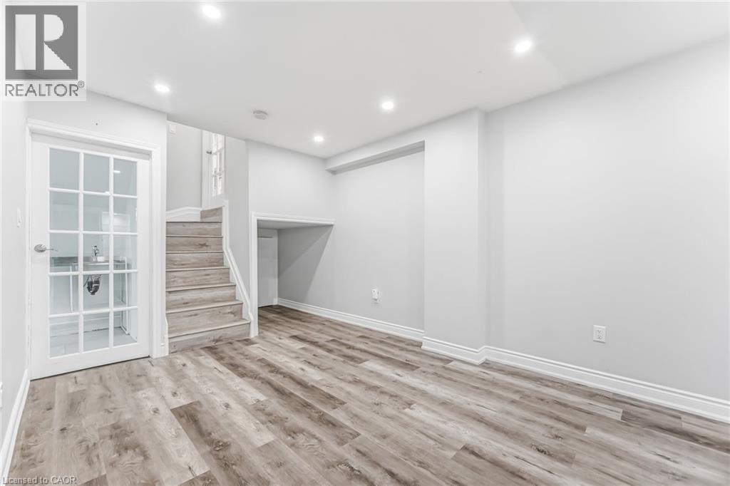 












34 LORRAINE Crescent

,
Brampton,




Ontario
L6S2R7


