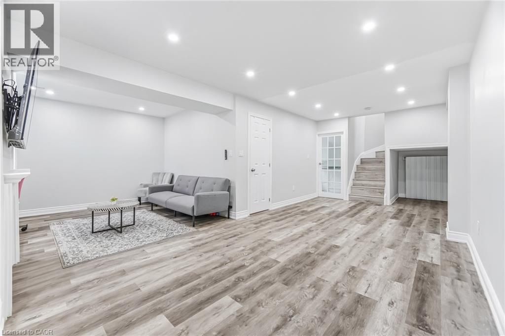 












34 LORRAINE Crescent

,
Brampton,




Ontario
L6S2R7

