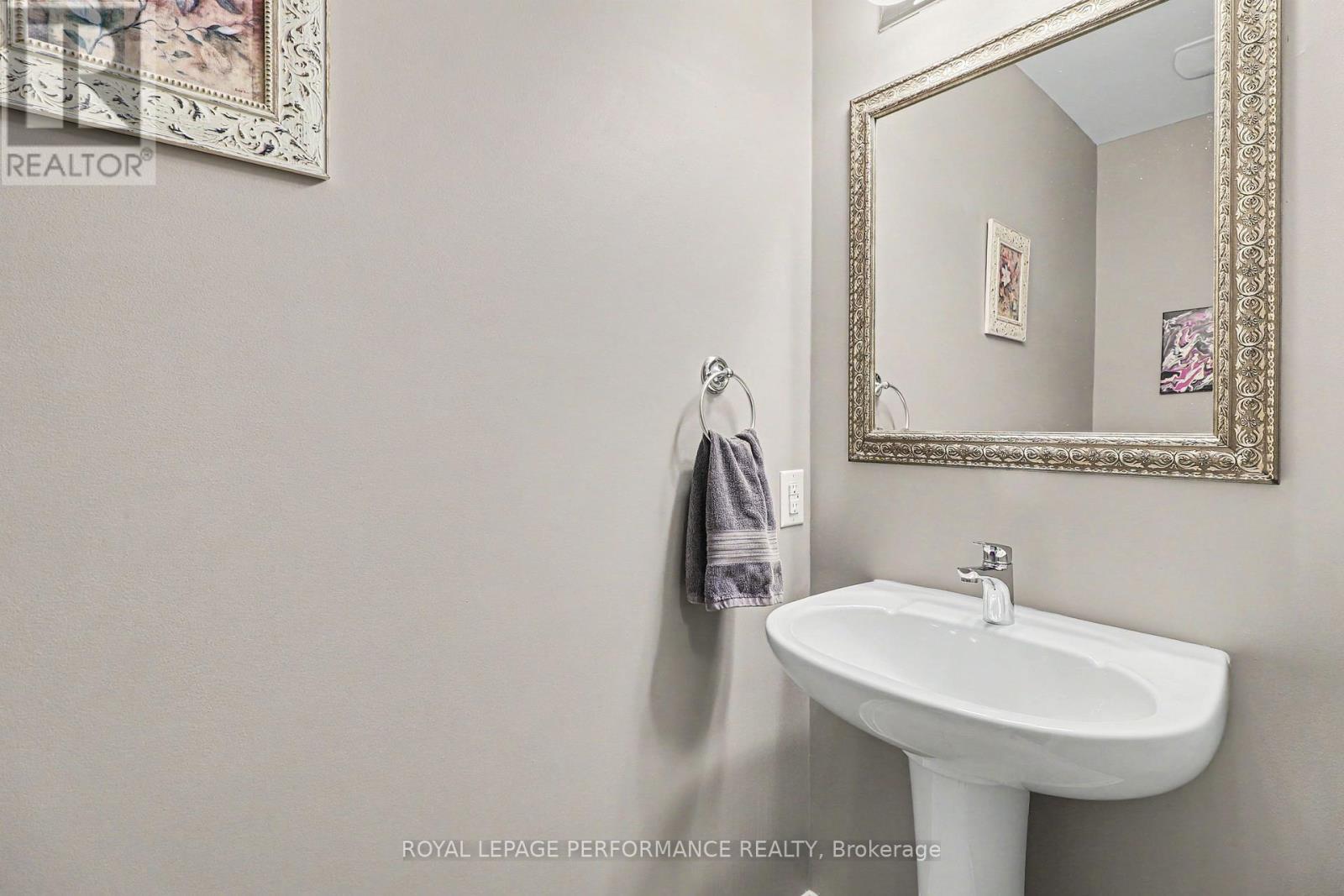 












717 MAGNOLIA STREET

,
Ottawa,




Ontario
K4A0Z2

