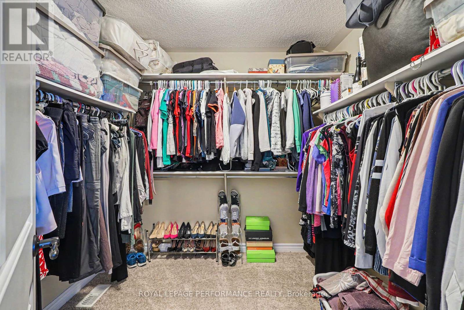 












717 MAGNOLIA STREET

,
Ottawa,




Ontario
K4A0Z2

