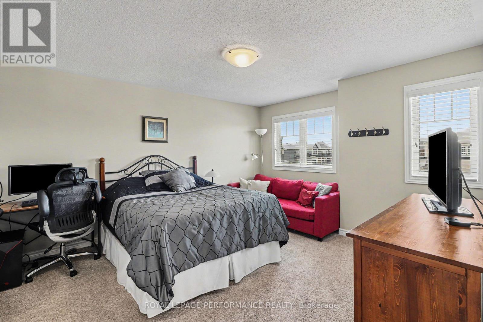 












717 MAGNOLIA STREET

,
Ottawa,




Ontario
K4A0Z2


