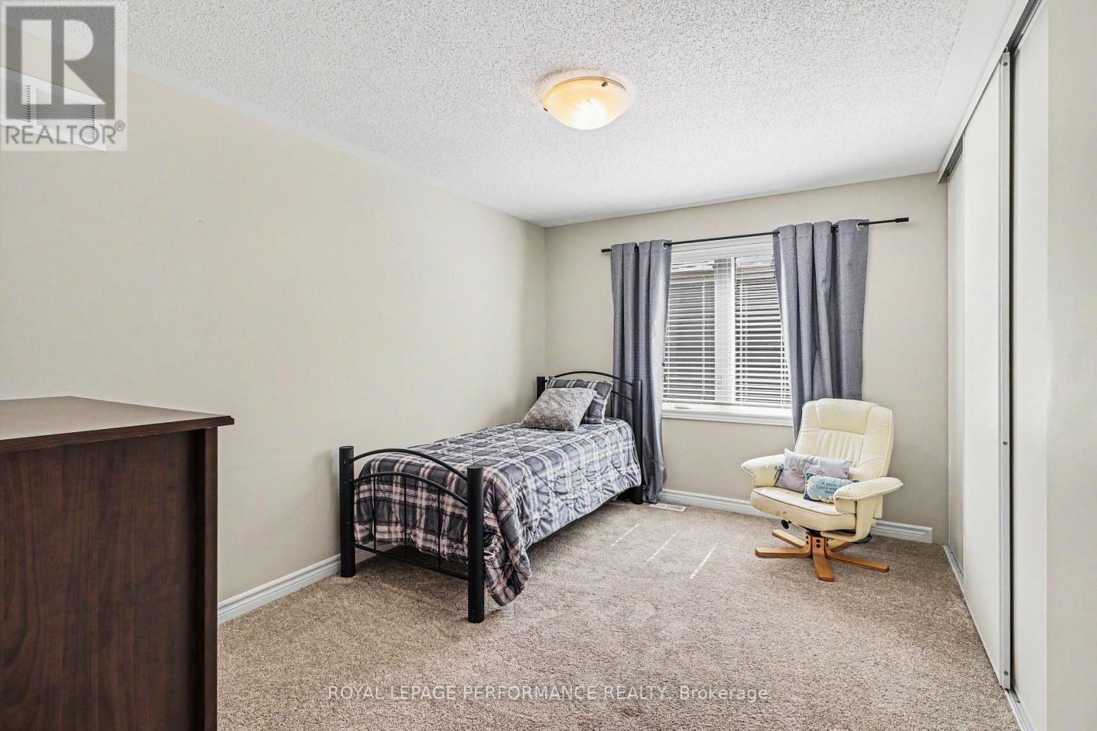 












717 MAGNOLIA STREET

,
Ottawa,




Ontario
K4A0Z2

