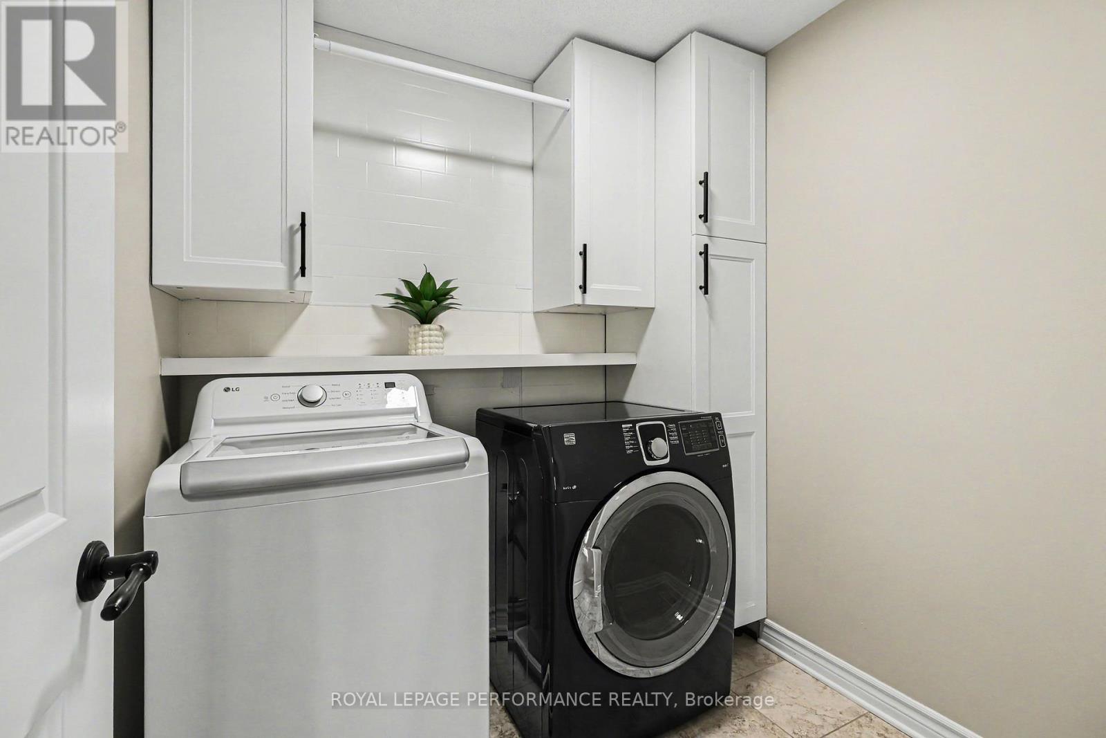 












717 MAGNOLIA STREET

,
Ottawa,




Ontario
K4A0Z2

