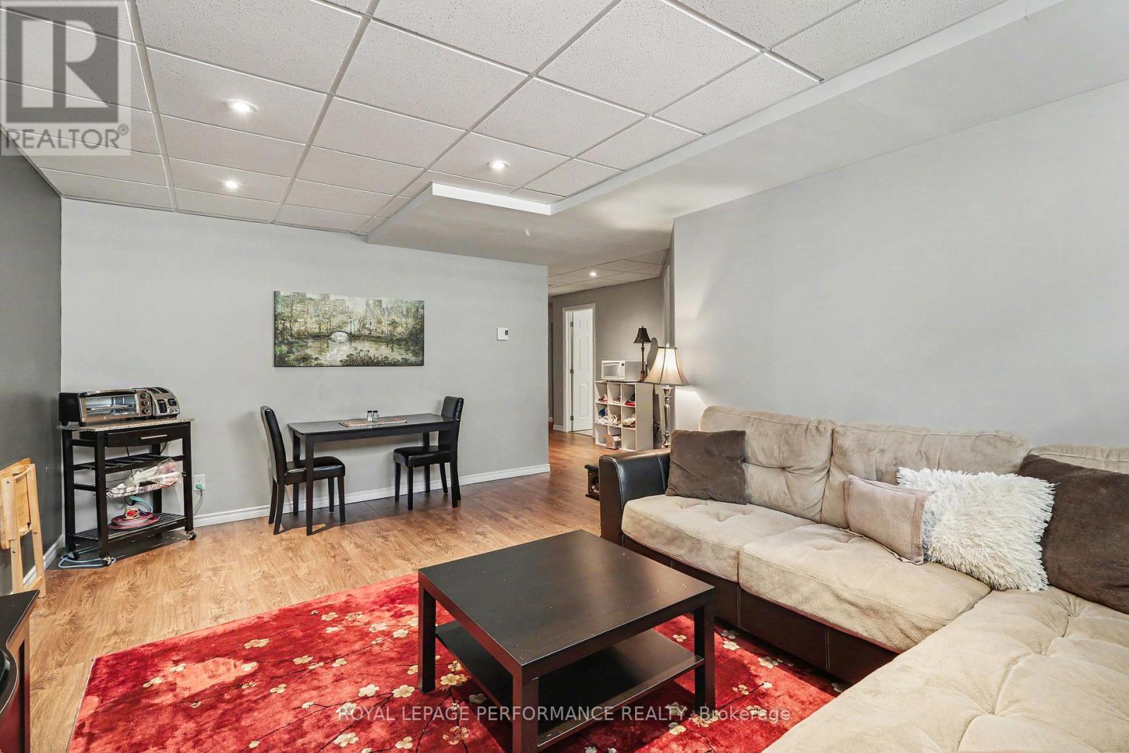












717 MAGNOLIA STREET

,
Ottawa,




Ontario
K4A0Z2

