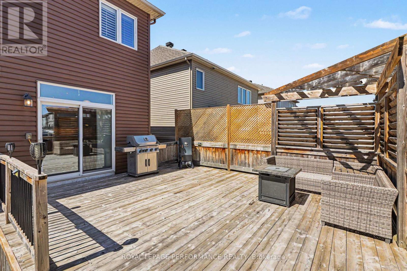 












717 MAGNOLIA STREET

,
Ottawa,




Ontario
K4A0Z2

